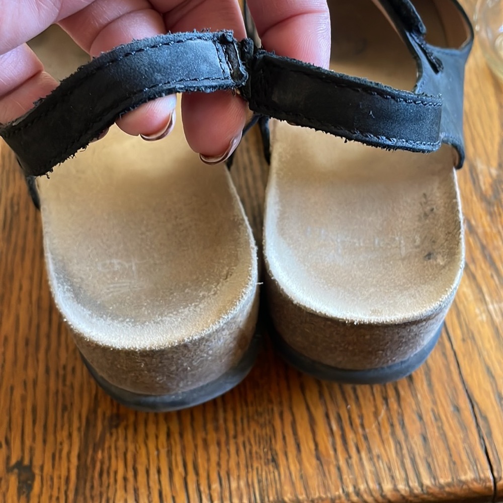 Sandals - Picture 3 of 6